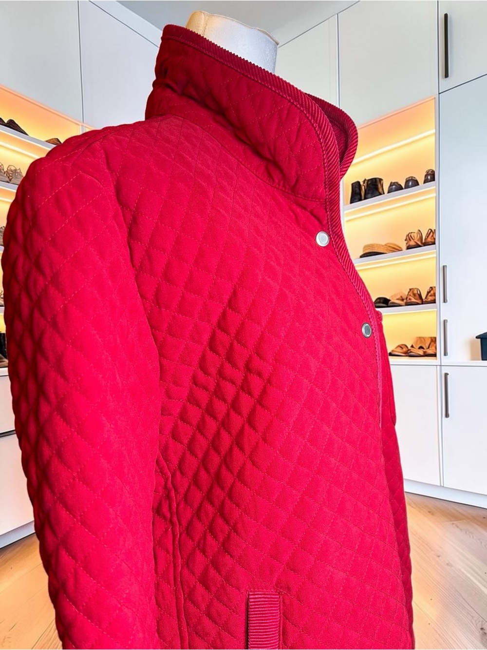 Talbots Petites Red Quilted
Jacket LP - Picture 8 of 15